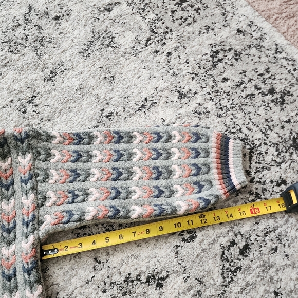 Cottage Core Chunky Woven Sweater Womens Size M Gray Mauve Kerrick Vneck - Picture 10 of 10